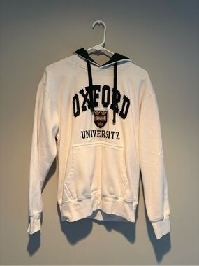 Official Oxford University Merchandise — White Pullover Hoodie